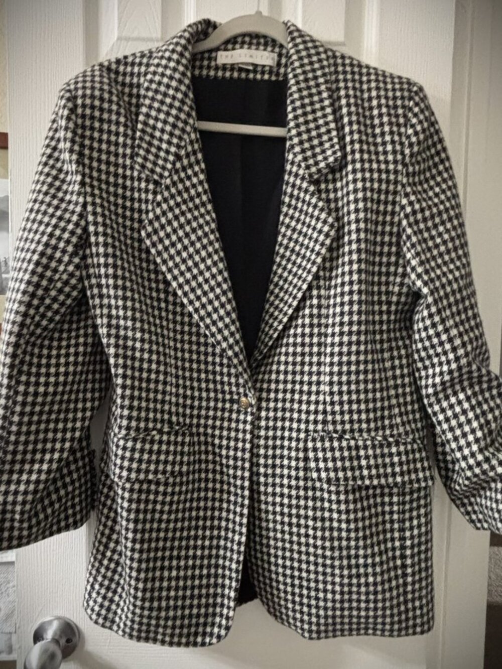 The Limited houndstooth patterned single button blazer